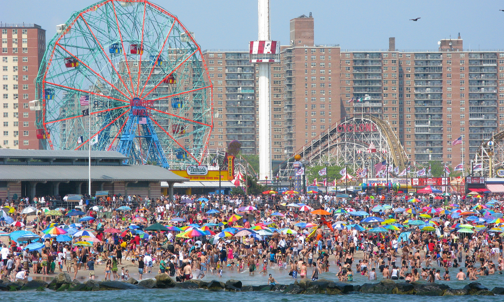 Over de Plas – Coney Island, New York City