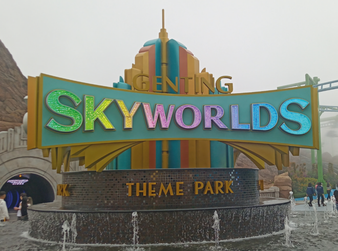 Over de plas – Genting Skyworlds 